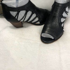 BELLA Vita Leather Kortez Heeled Sandal Size 8WW